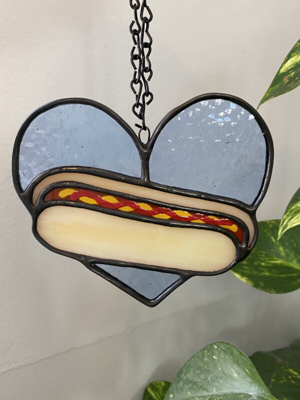 Mini hot dog heart - blue with ketchup and mustard