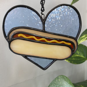 Mini hot dog heart - blue with mustard