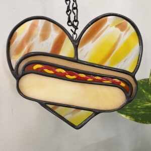 Mini hot dog heart - red/yellow with ketchup and mustard