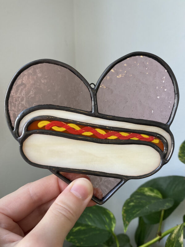 Mini hot dog heart - purple with ketchup and mustard