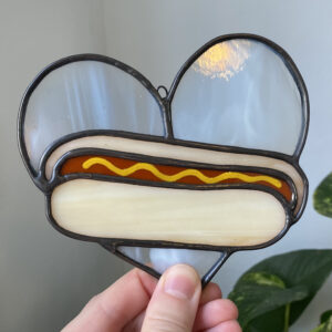 Mini hot dog heart - wispy white with mustard