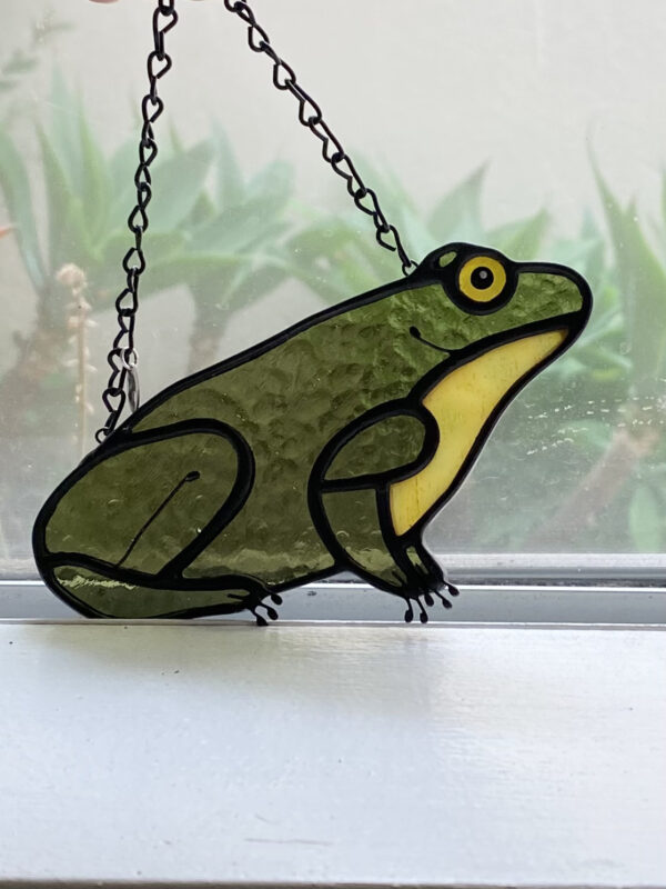 Frog friend - olive green translucent