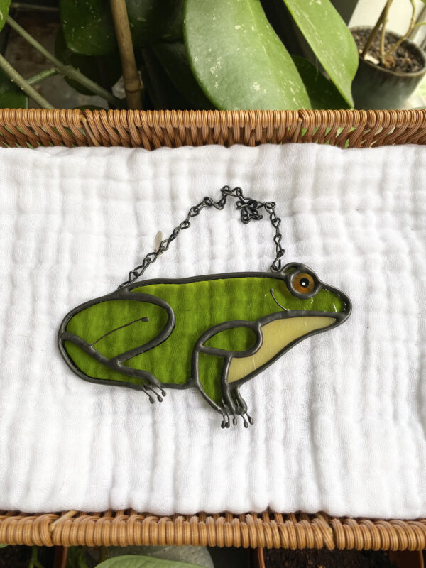 Frog friend - spring green translucent - Image 3