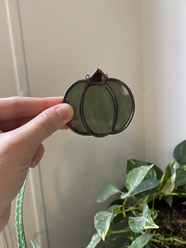 Pumpkin - olive green