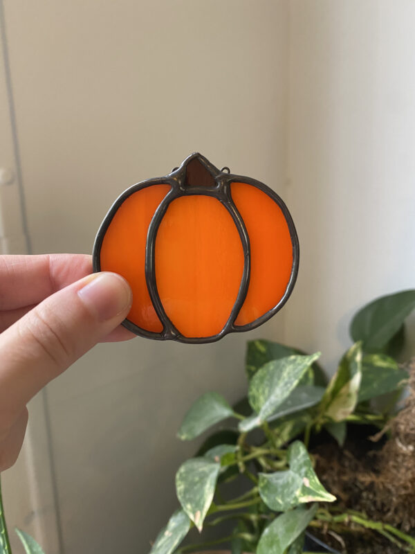 Pumpkin - orange wispy